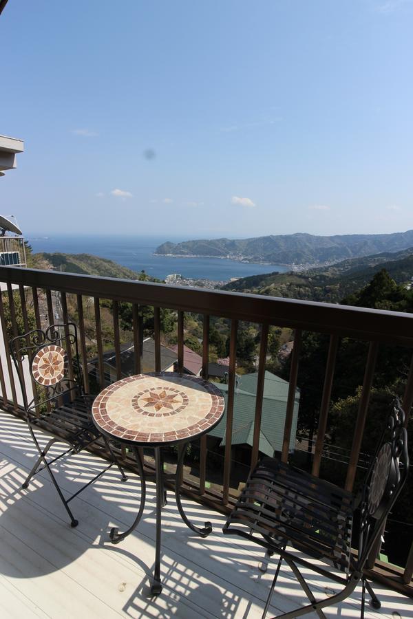 Atami Holiday Home Eksteriør billede
