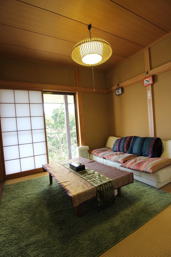 Atami Holiday Home Eksteriør billede